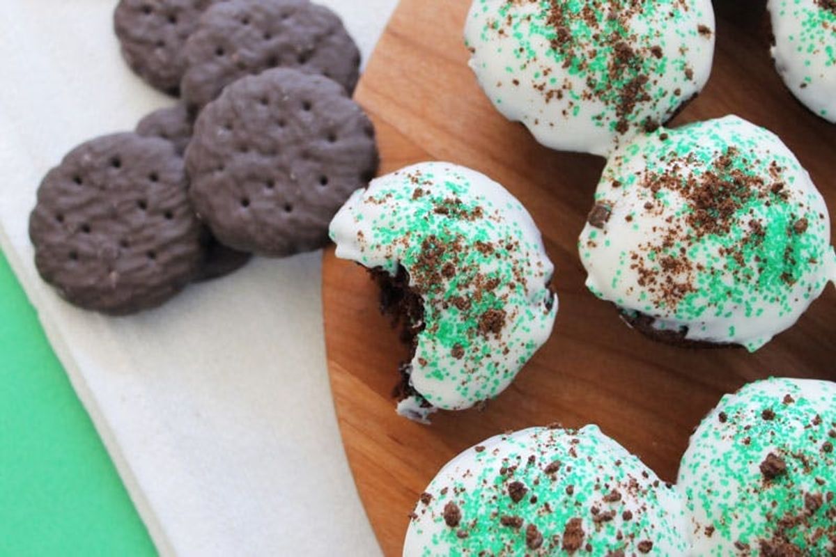 Spiked Thin Mint Brownie Bites