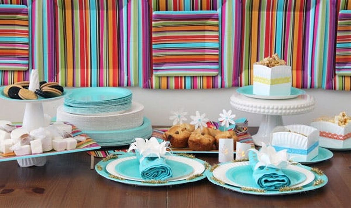 10 Ways to Decorate With Paper Plates