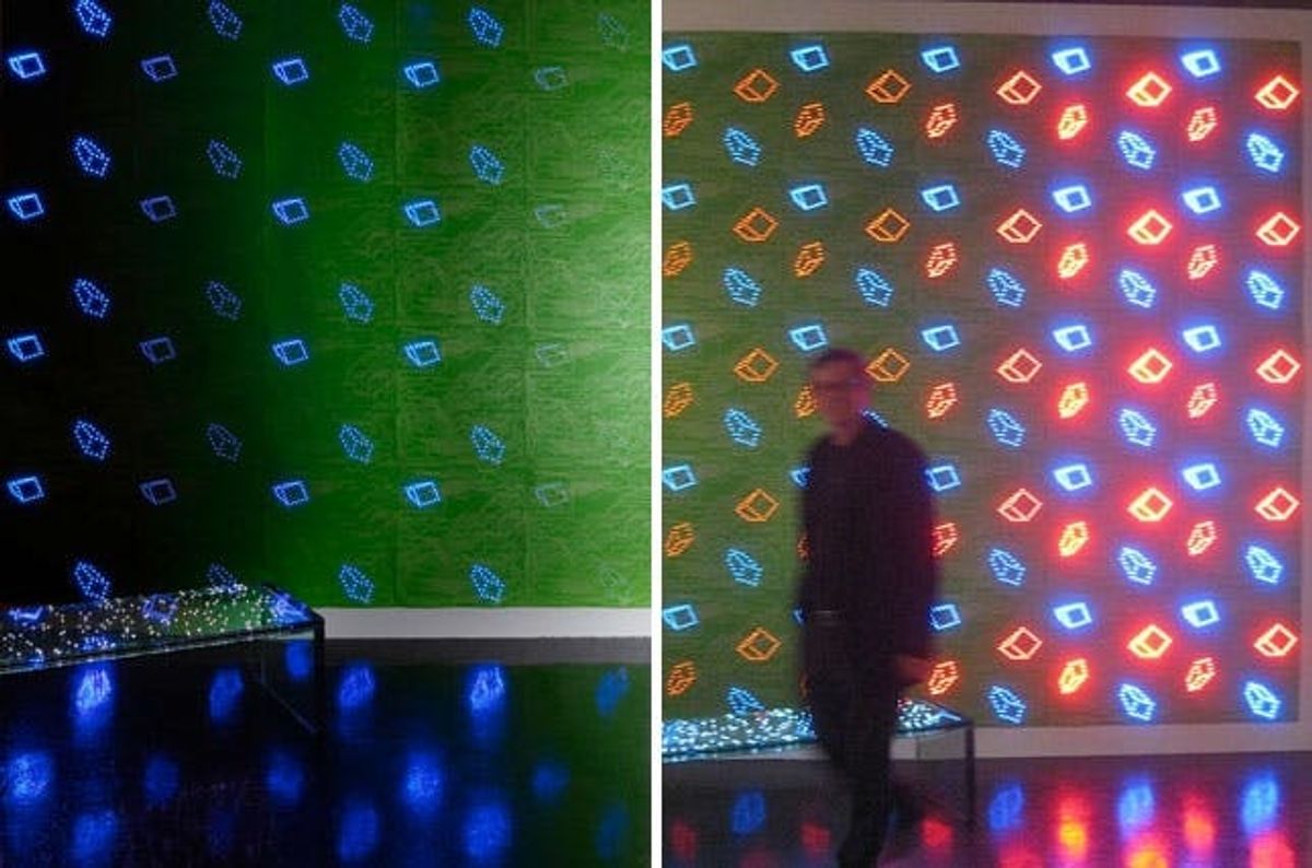 LED Wallpaper is a Geeky Design Lover’s Dream Come True