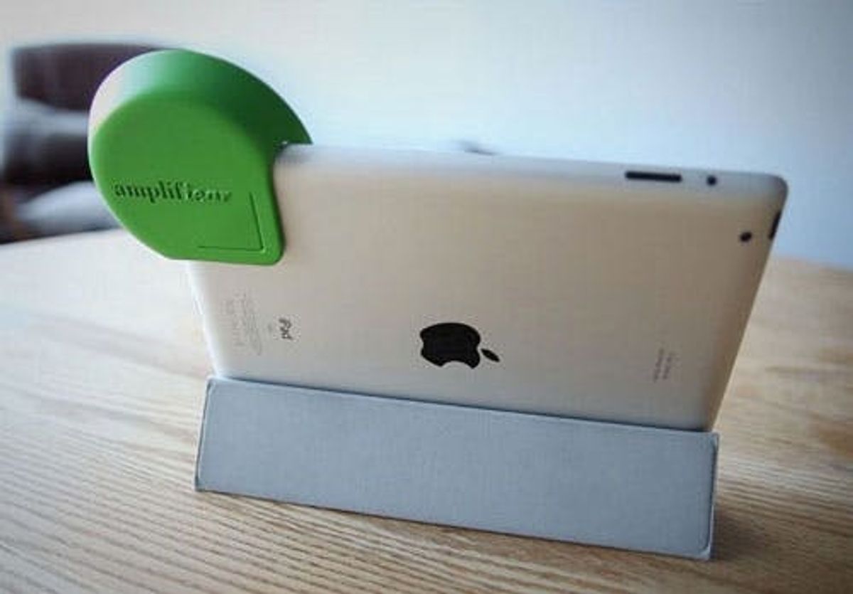 The Amplifiear Amplifies Sound on Your iPad
