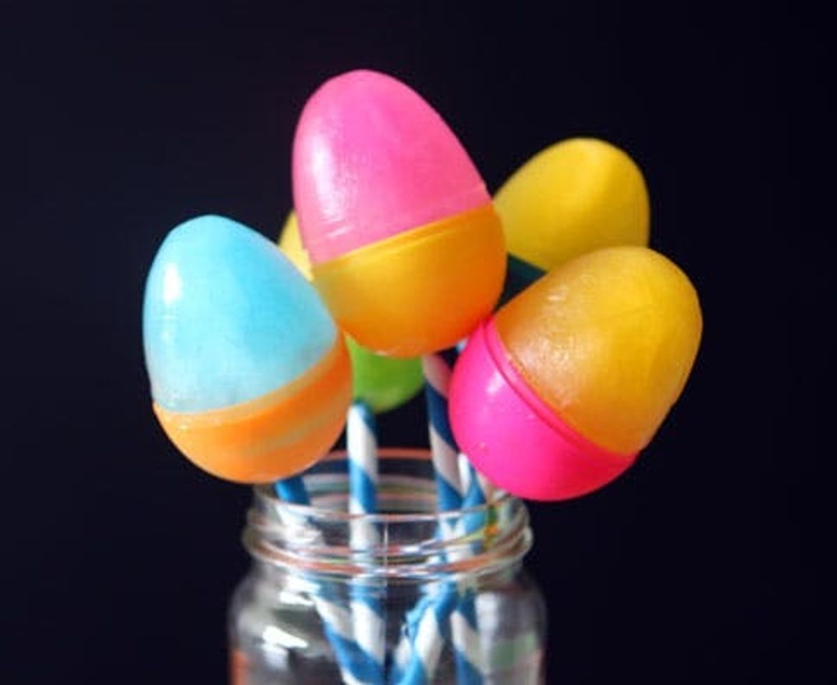 Everybunny Will Love Easter Egg Pops