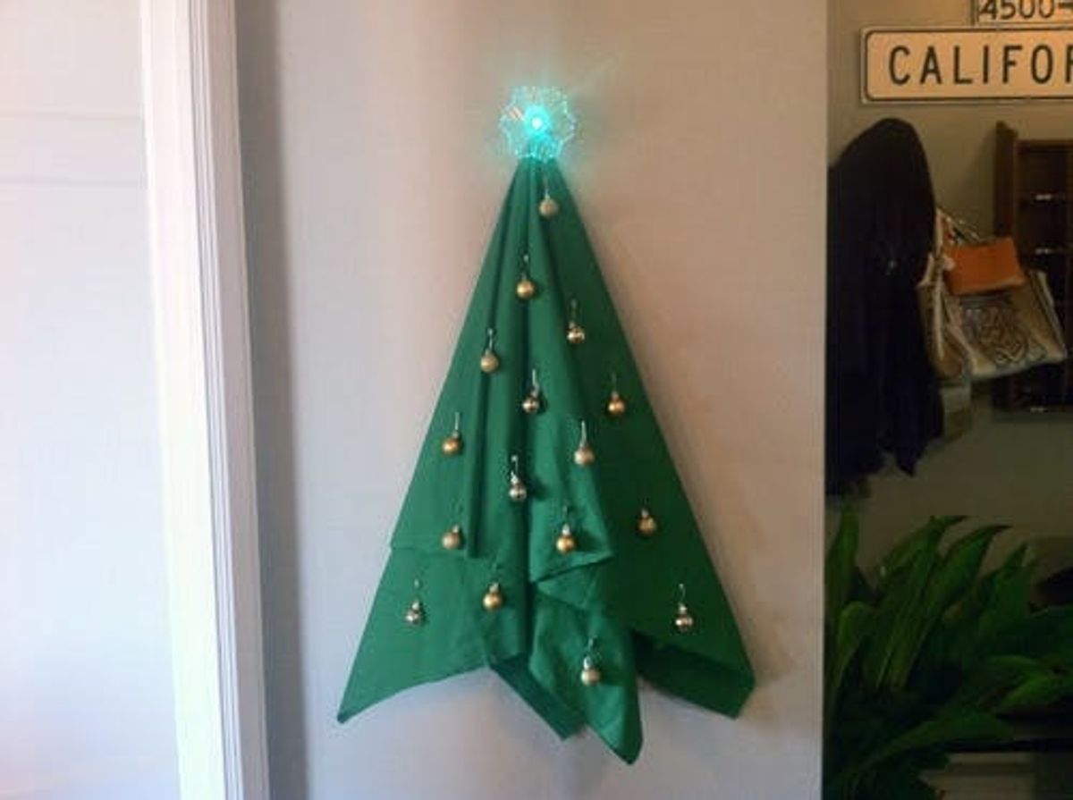 How To Make A Non-Tree Christmas Tree
