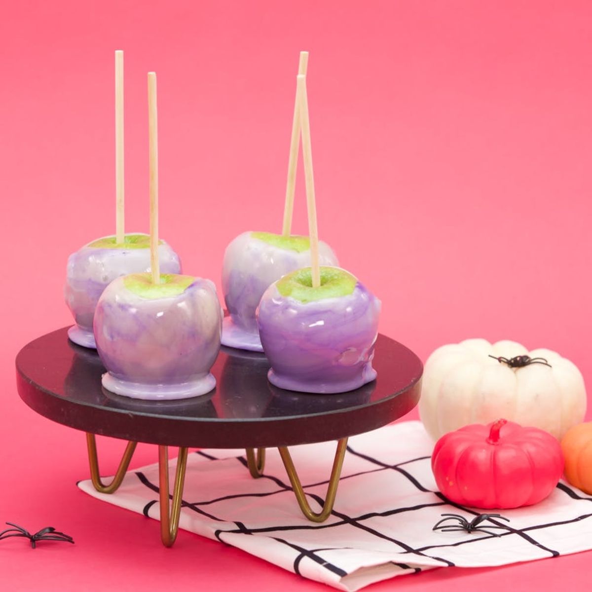How to Make Marbled Candy Apples