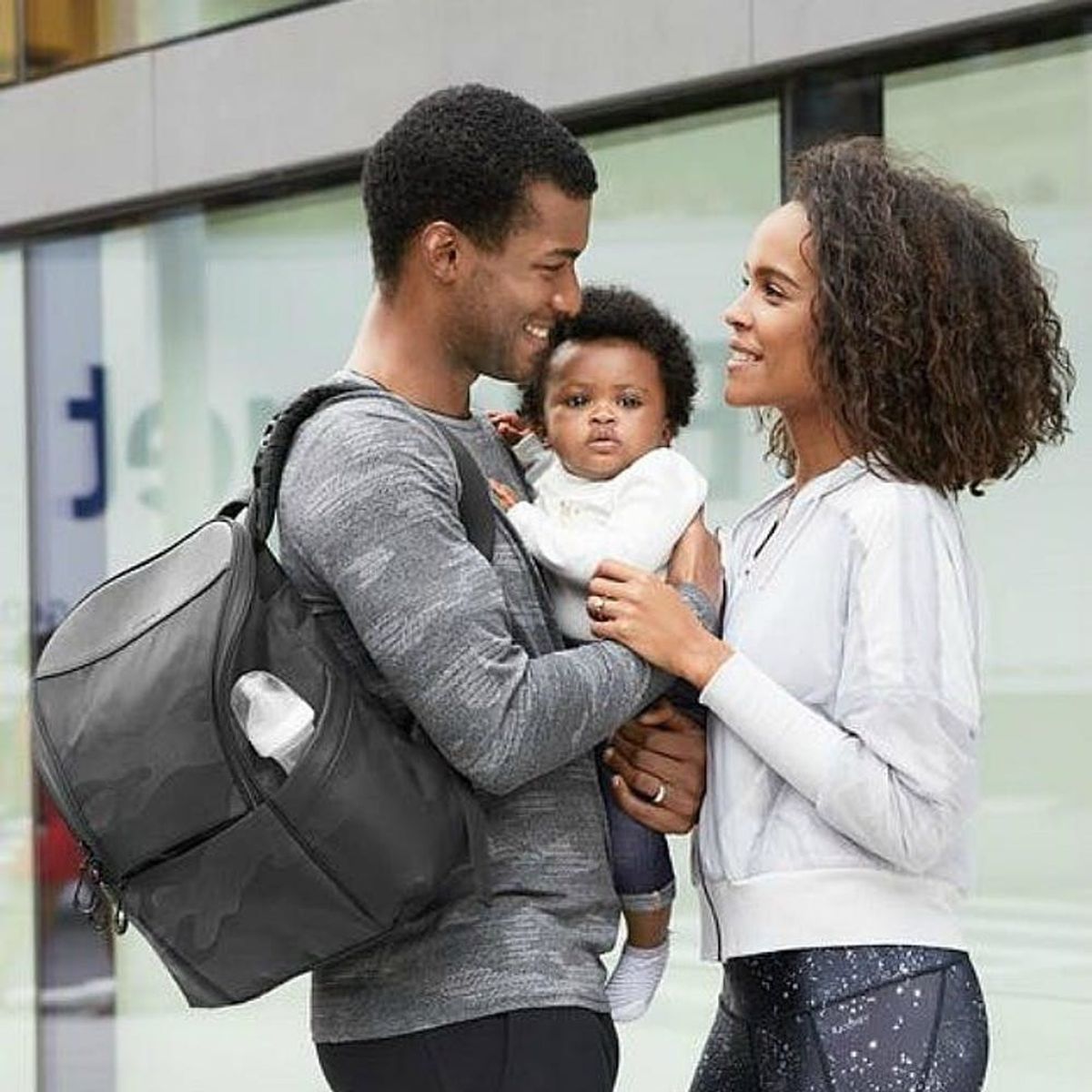 9 Essential Gear to Make Traveling With a Baby a Breeze