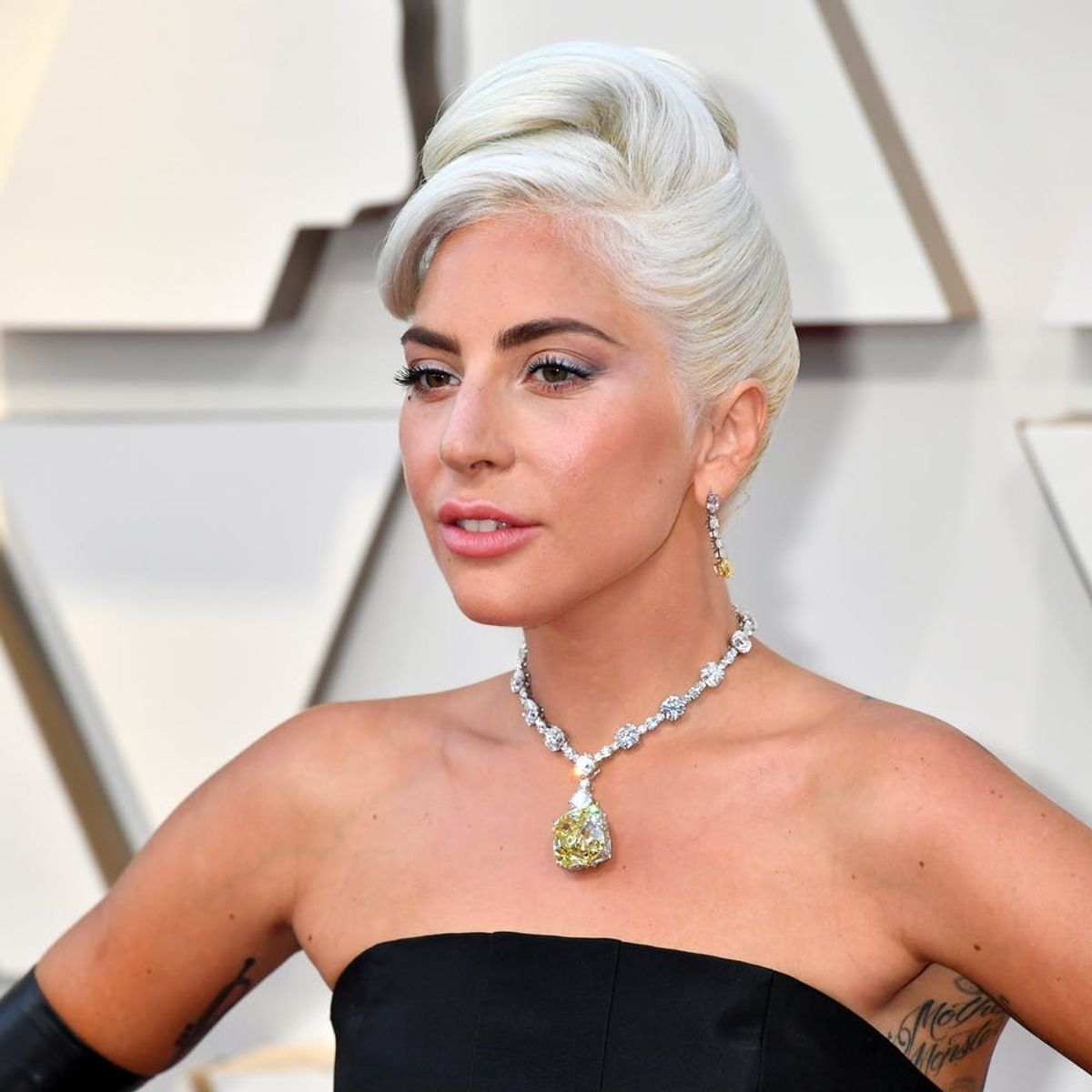 Lady Gaga Wears the Same 130-Carat Tiffany Diamond as Audrey Hepburn to Oscars 2019