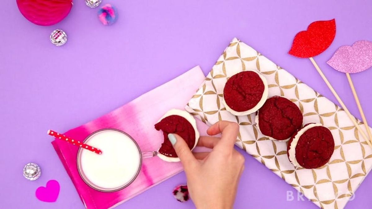 How to Make Red Velvet Whoopie Pies