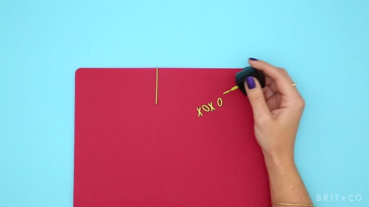 How To Trick Out Your Bobby Pins