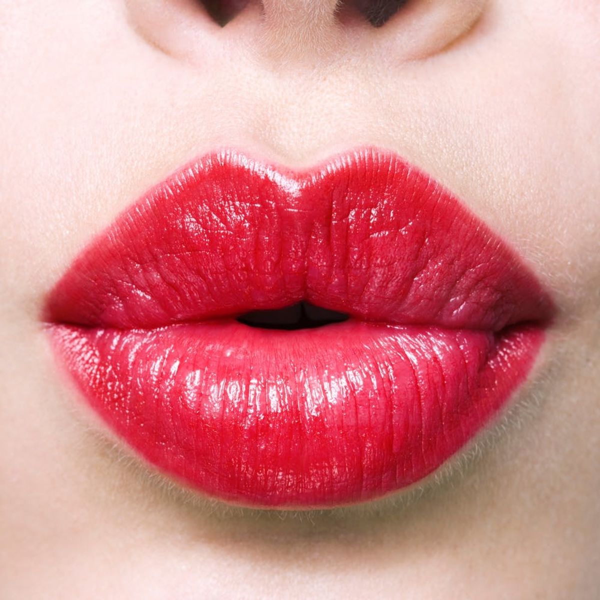4 Easy Makeup Tips for Thin Lips