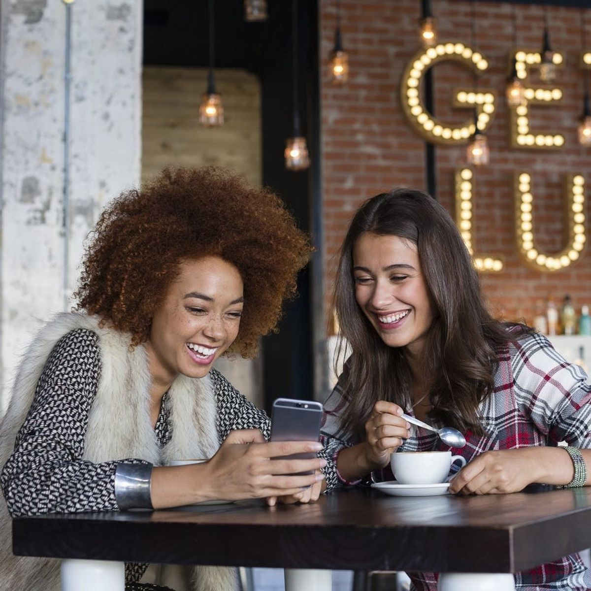 This New Social Dating App Lets Your BFFs Swipe for You