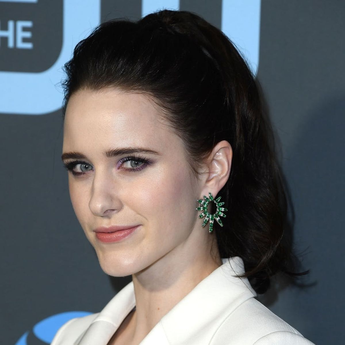 Rachel Brosnahan’s 2019 Critics’ Choice Awards Hair and Makeup Relied on Only Drugstore Products