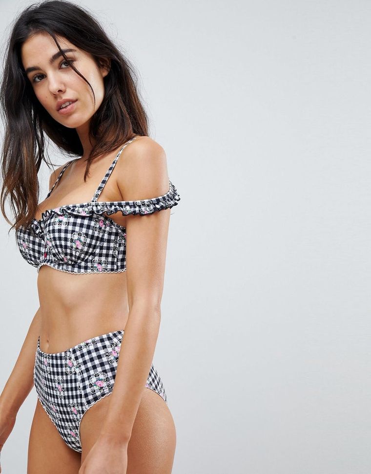 15 Trendy Swimsuits Made for Big Boobs - Brit + Co