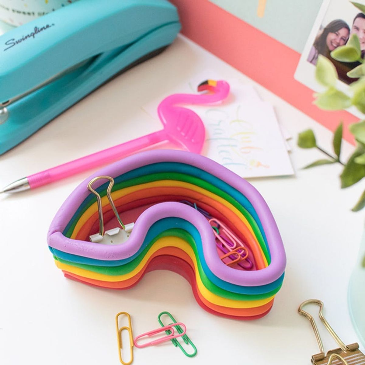 Coffee Mug Tattoos, a ’90s-Inspired Cake, More Easy Weekend Crafts