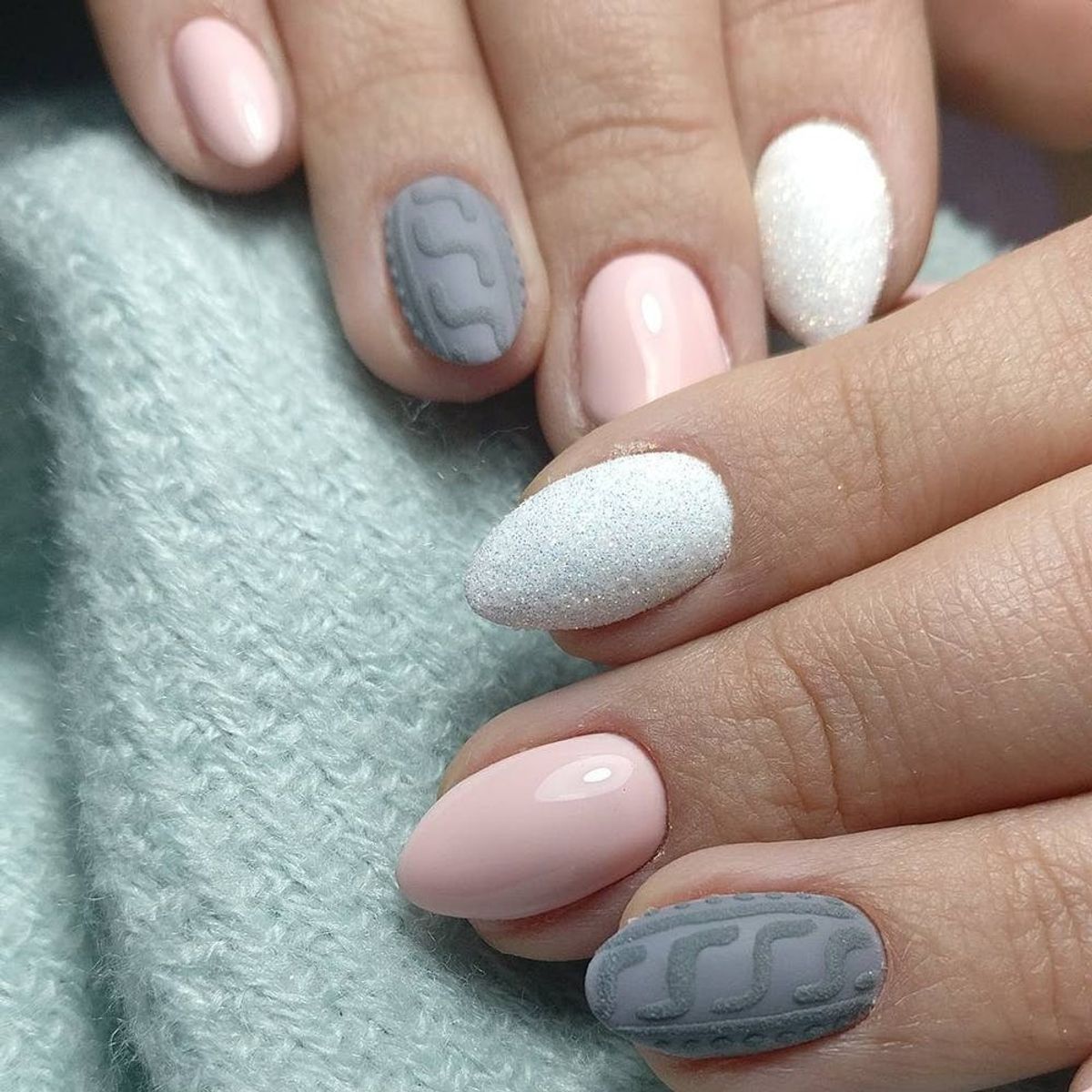3 Alternatives to Acrylic Nails That You Need to Know About