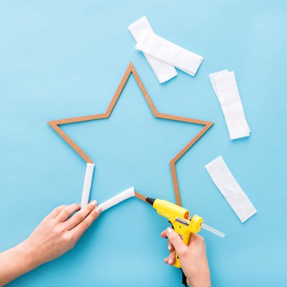 Shine Bright This Season With a Star-Shaped Letter Board DIY - Brit + Co