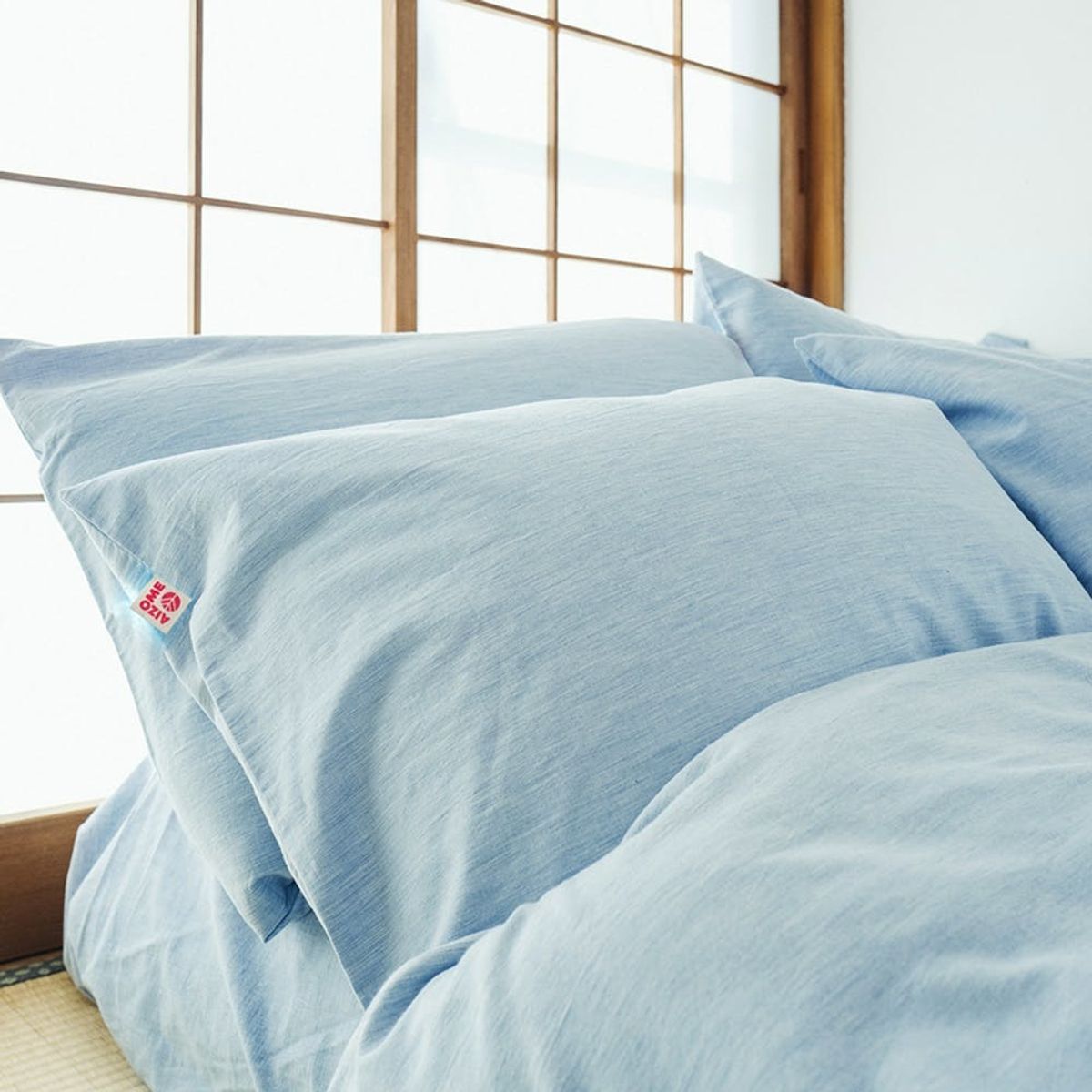 These Indigo-Dyed Japanese Sheets Might Be the Answer to Your Skin Issues