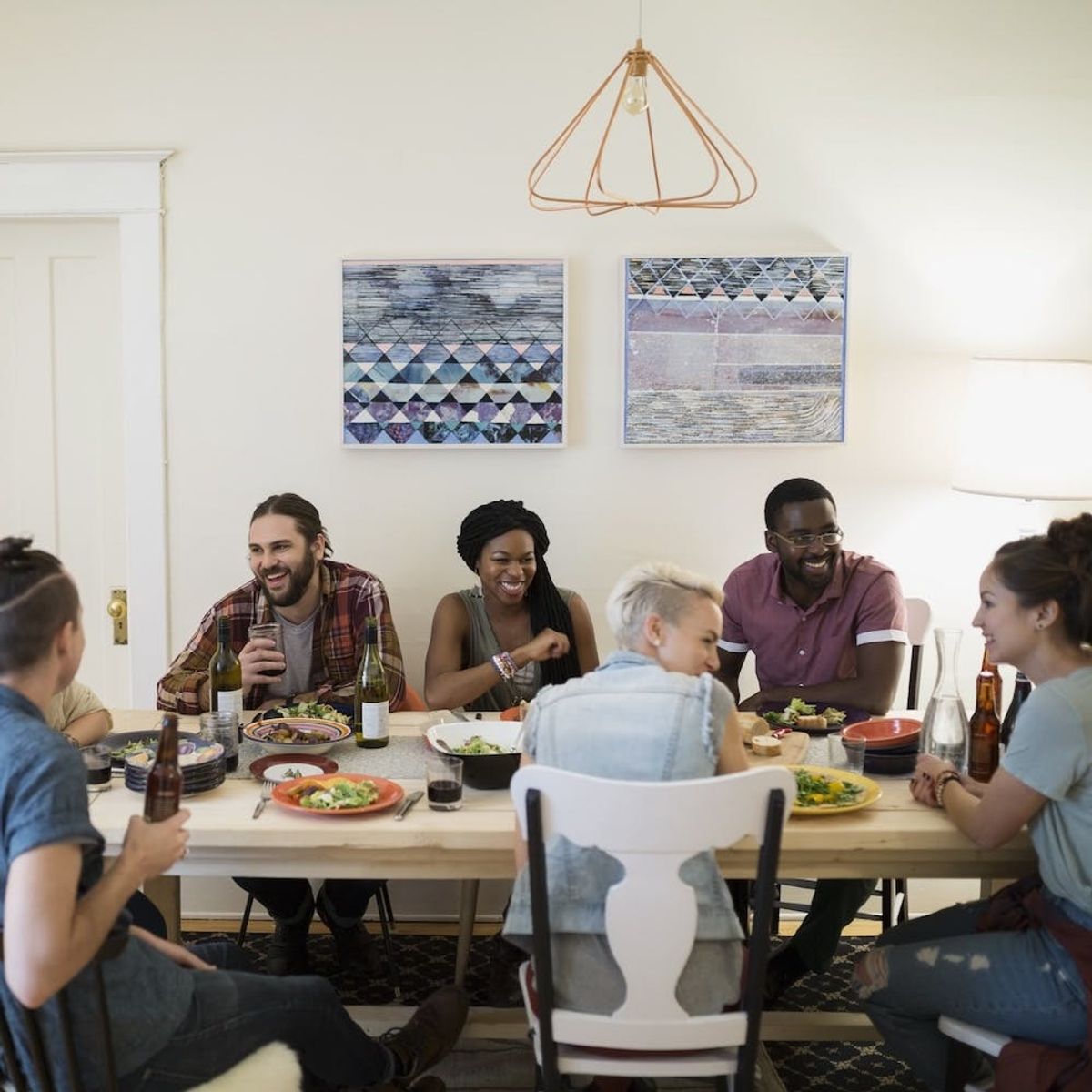 8 Tips to Being the Perfect Friendsgiving Guest