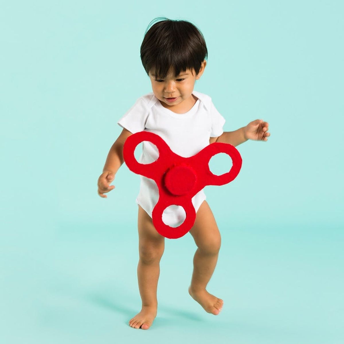 DIY This Fidget Spinner Baby Halloween Costume With Just 4 Materials