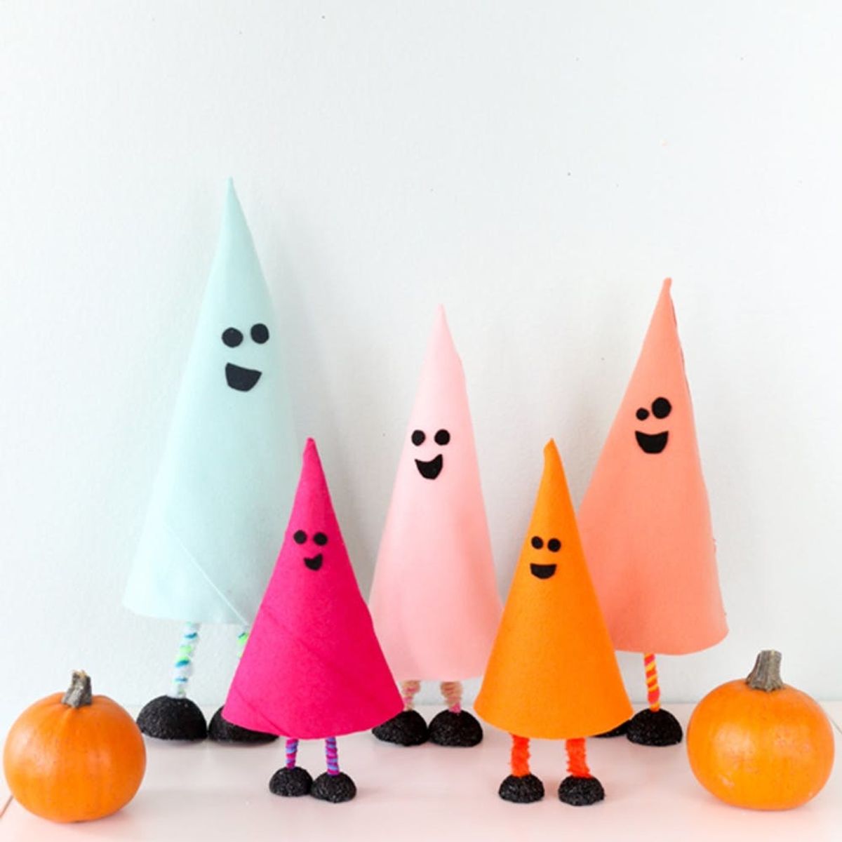 Tassel Drink Stirrers, Boo-tiful Printables, and More Weekend Craft Projects
