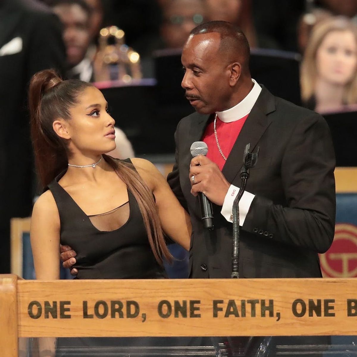 Bishop at Aretha Franklin’s Funeral Apologizes for Being ‘Too Friendly’ With Ariana Grande