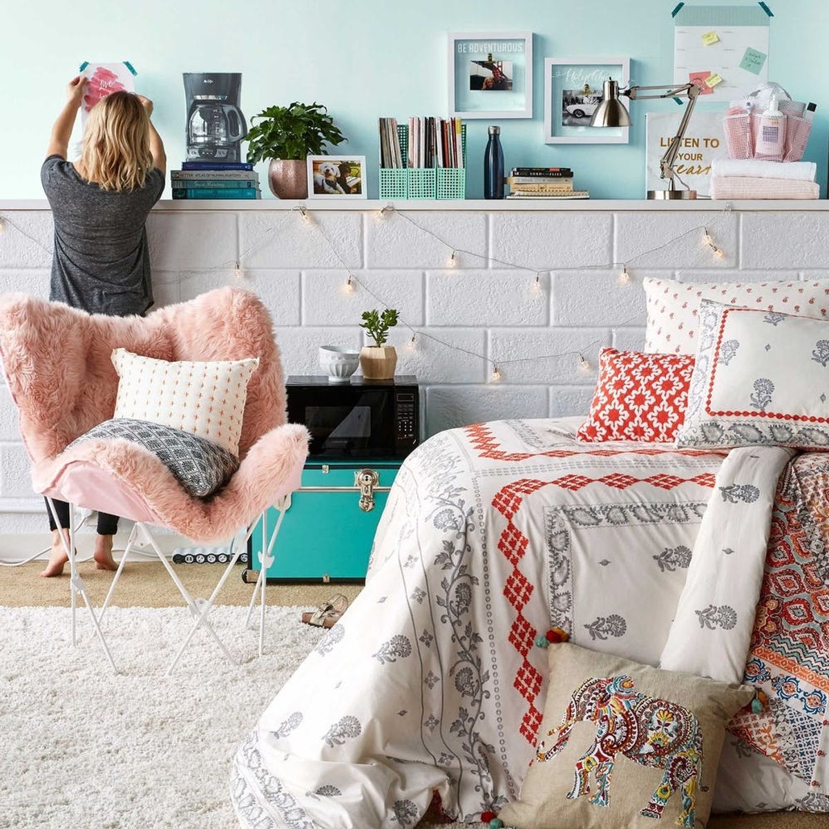 Headed to College? Here Are 4 Easy Ways to Decorate Your Dorm