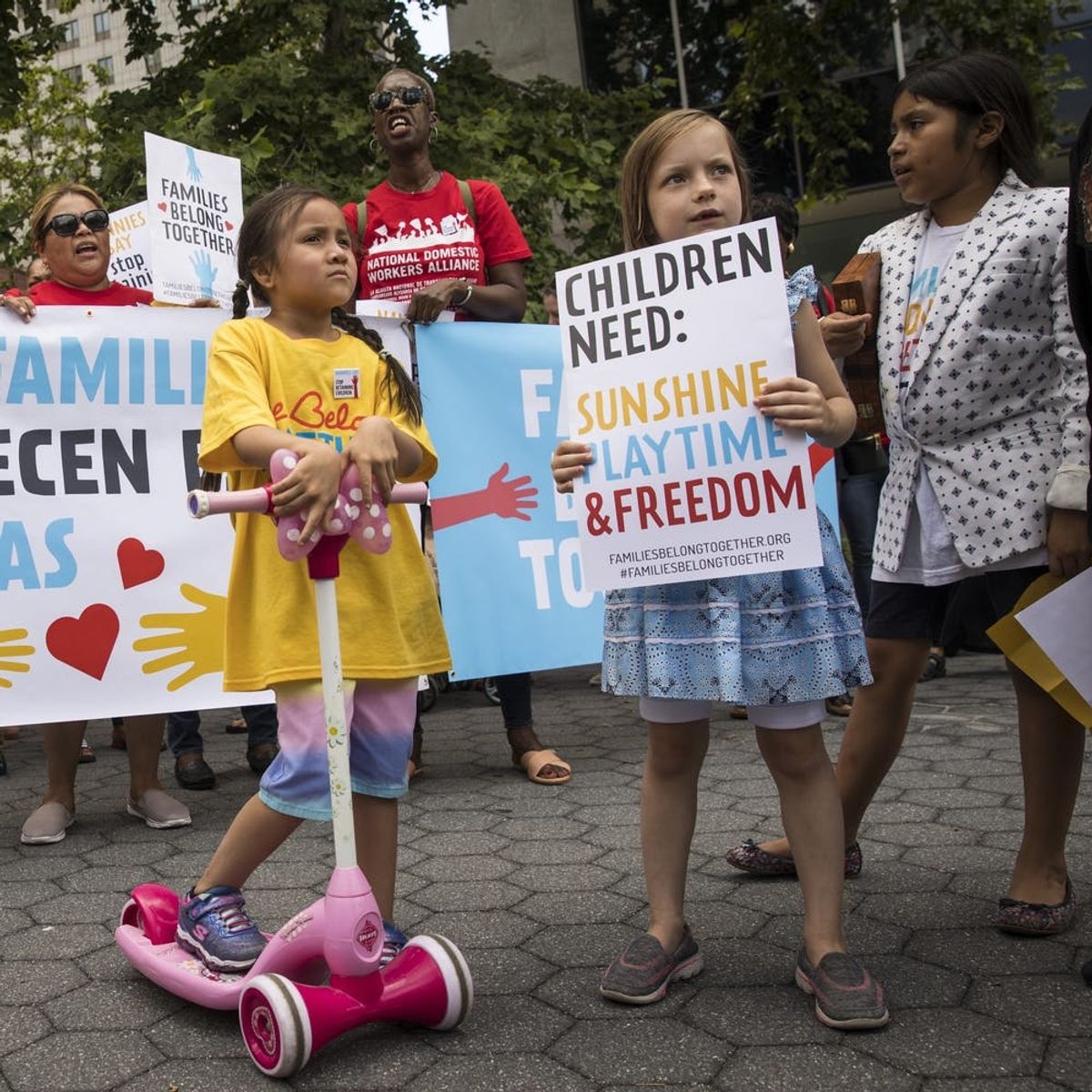 Hundreds of Immigrant Kids Are Still in US Detention Centers Without Their Parents