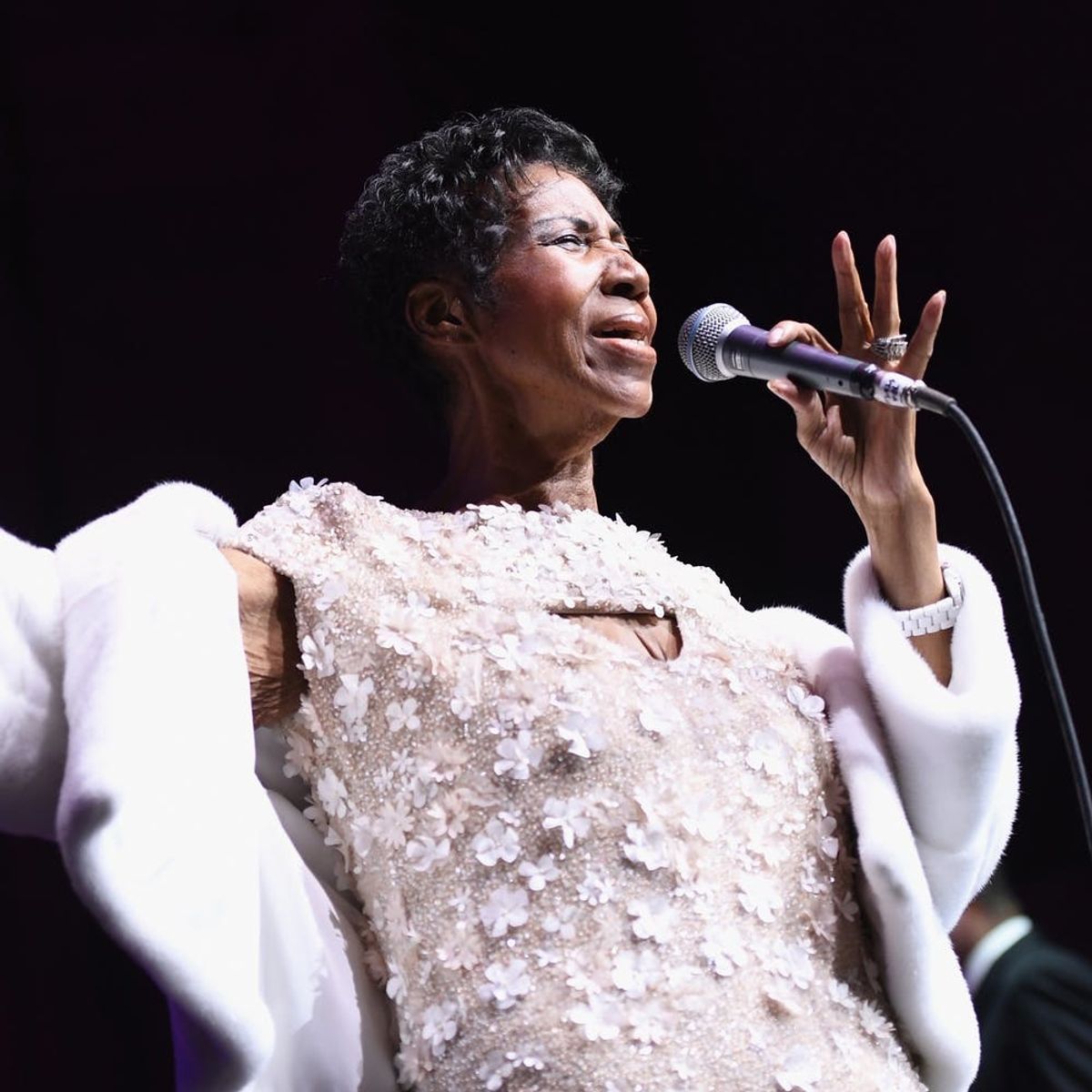Celebs Pay Tribute to Aretha Franklin After Her Death