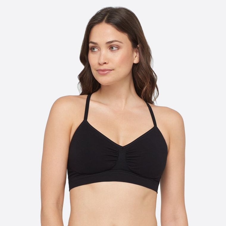 We Tried a Bra: The Best Stretchy Bra for Different-Sized Boobs
