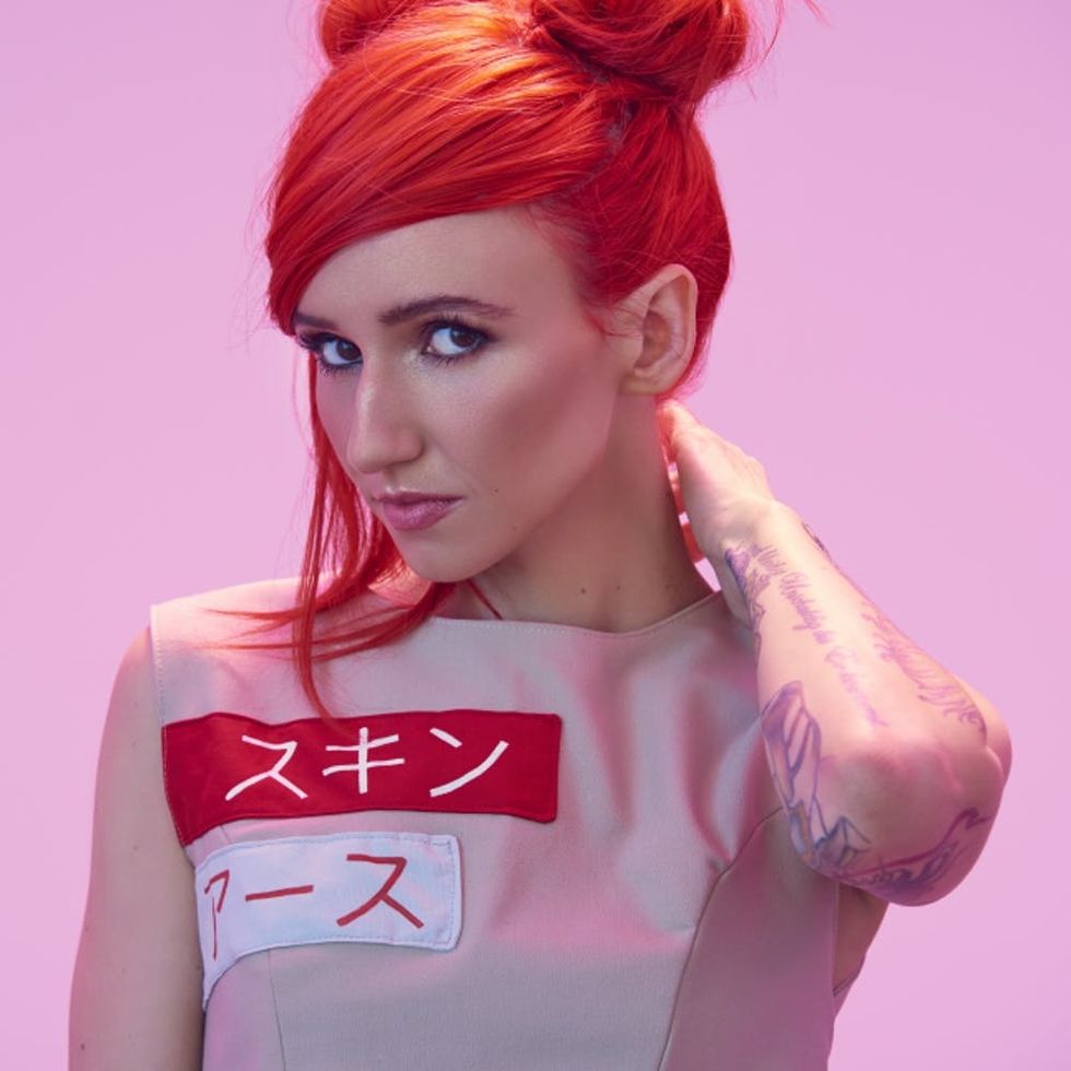 Singer Lights Motherhood Fuels Creative Surge Brit + Co