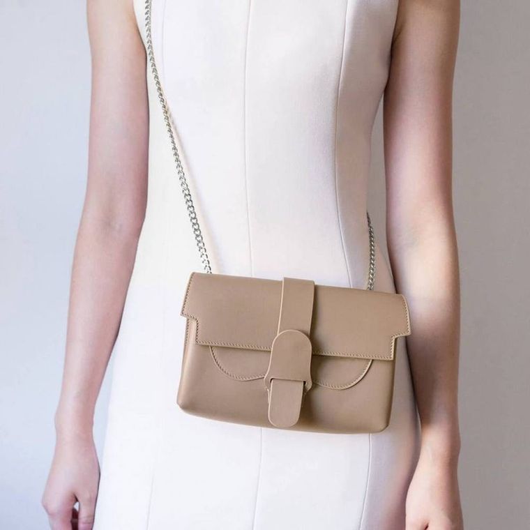 This Aria belt bag is so beautiful and looks amazing with