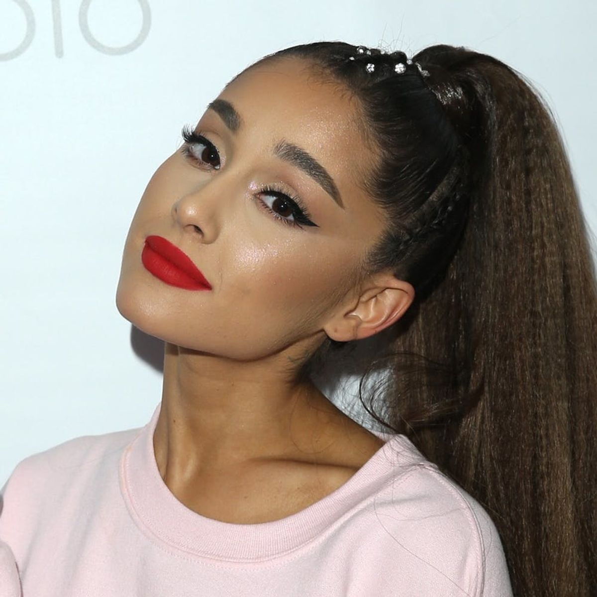 Is Ariana Grande Sporting a Tribute Tattoo for Pete Davidson’s Late Father?