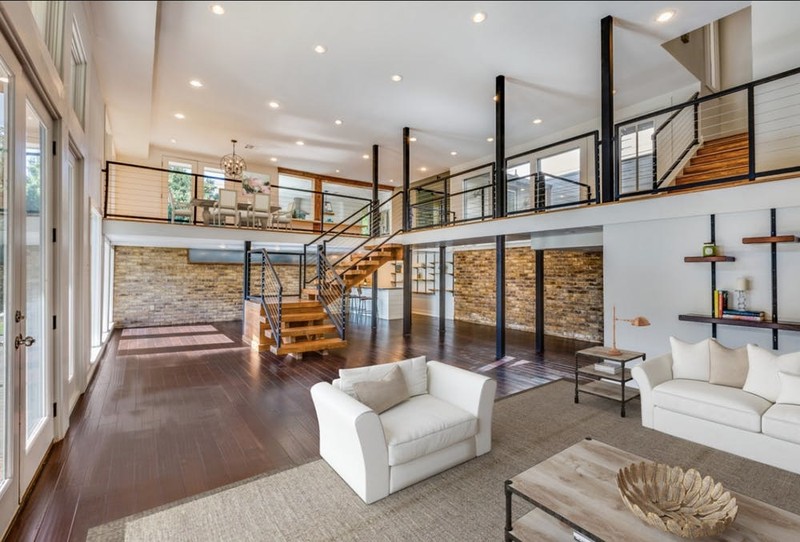 Fixer Upper Homes Interiors See Inside The 1960s Lakehouse Chip And
