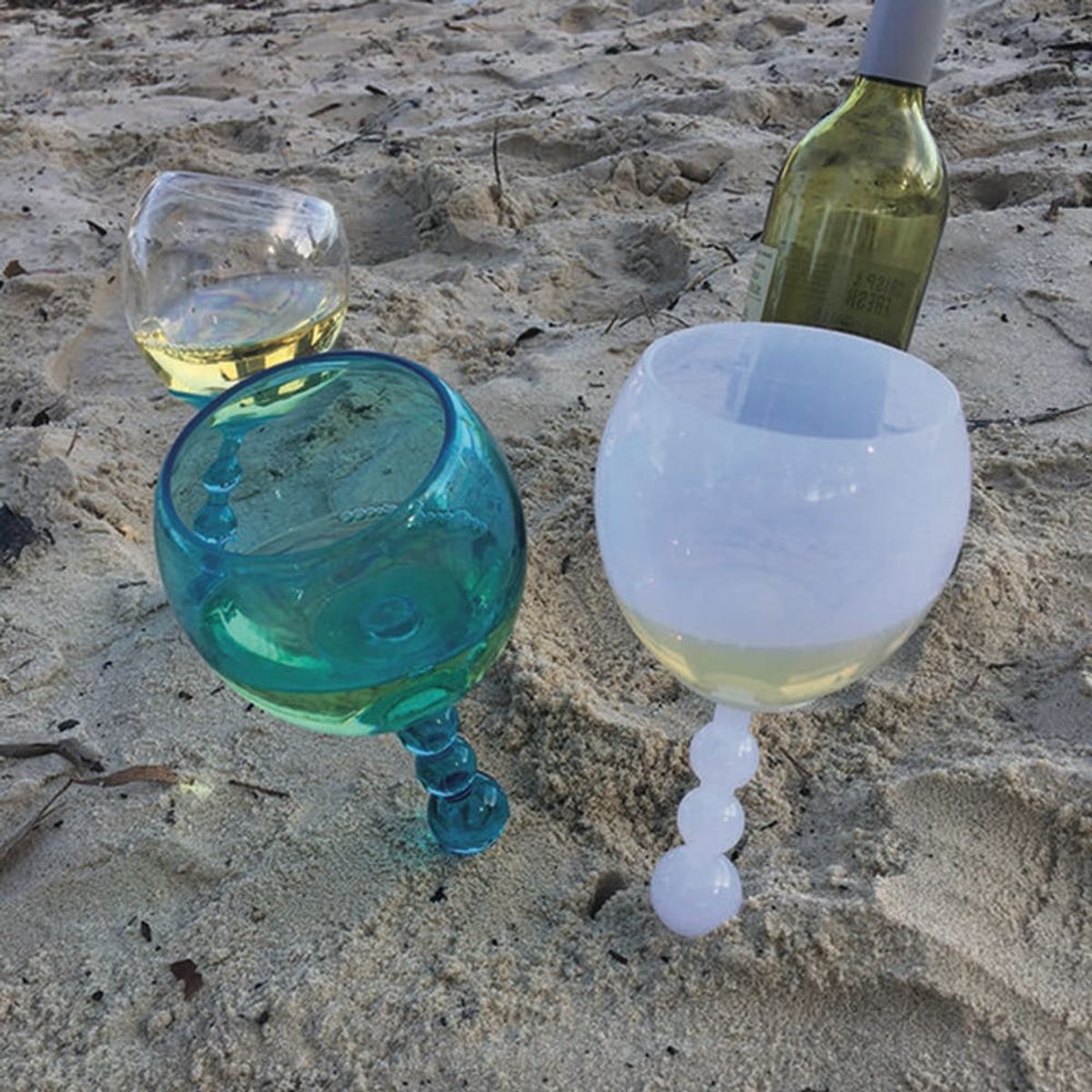 Aldi’s Unique Wine Glass Will Revolutionize Your Next Trip to the Beach