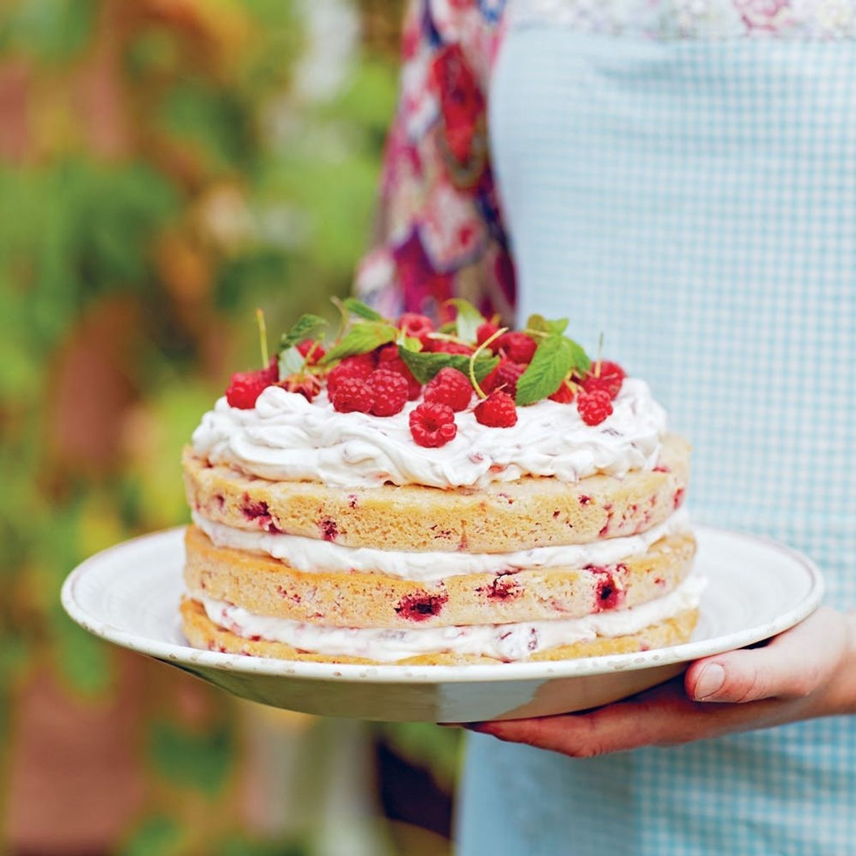 This Natural, “Naked” Raspberry Cake Is the Perfect End for Outdoor Summer Meals