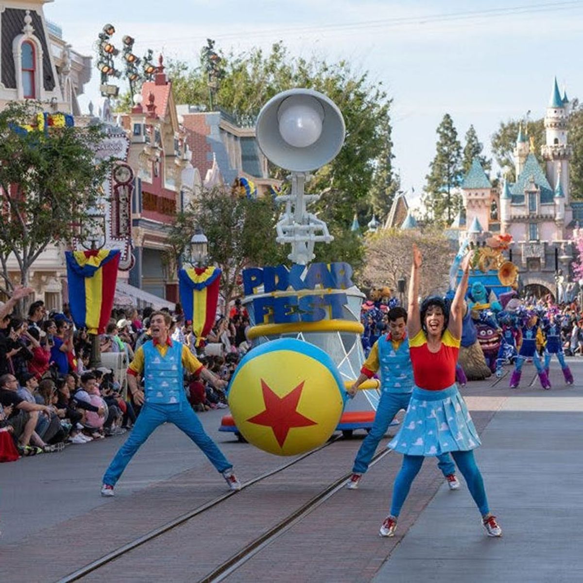 17 Incredible Things to Do, See, and Eat at Disney Parks This Summer