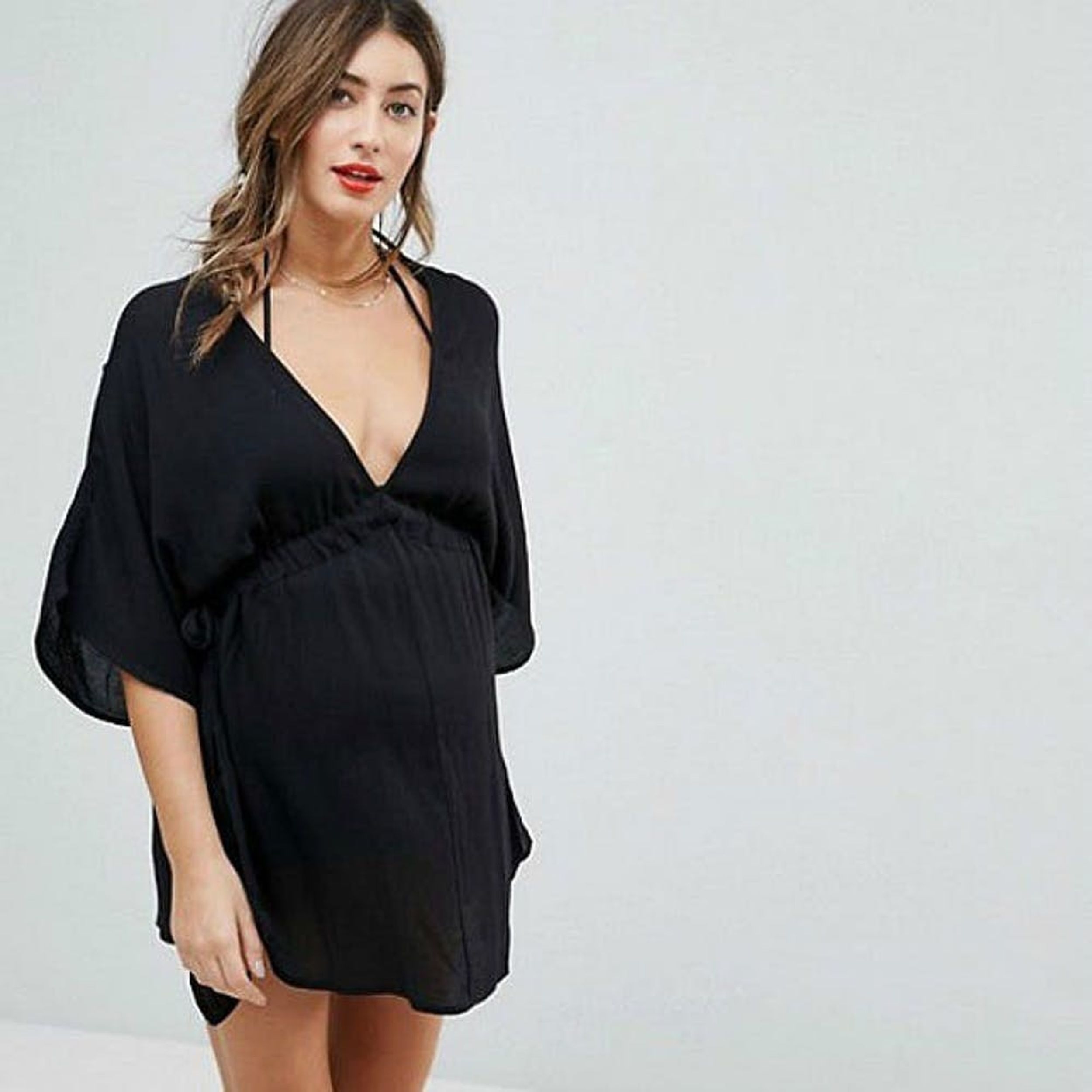 9 Maternity Cover-Ups Perfect for the Beach This Summer