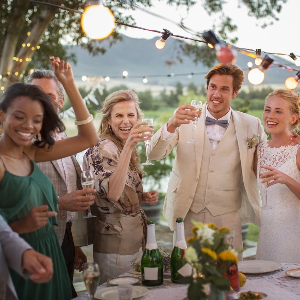 9 Tips for Saving Money As a Wedding Guest