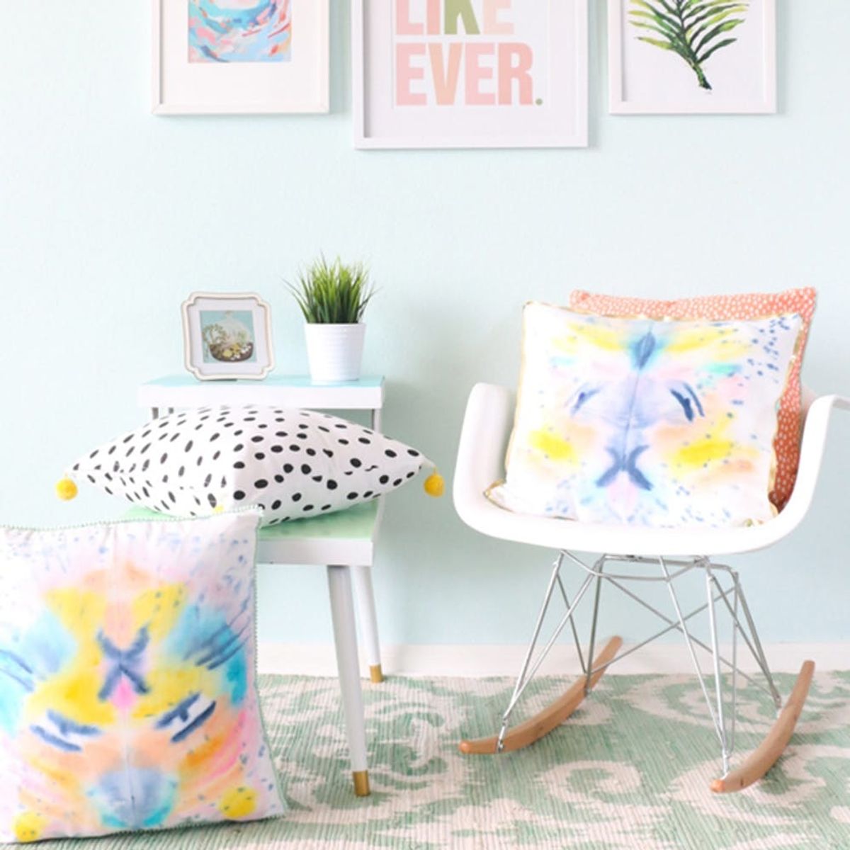 11 Sewing DIYs for a Spring Living Room Refresh