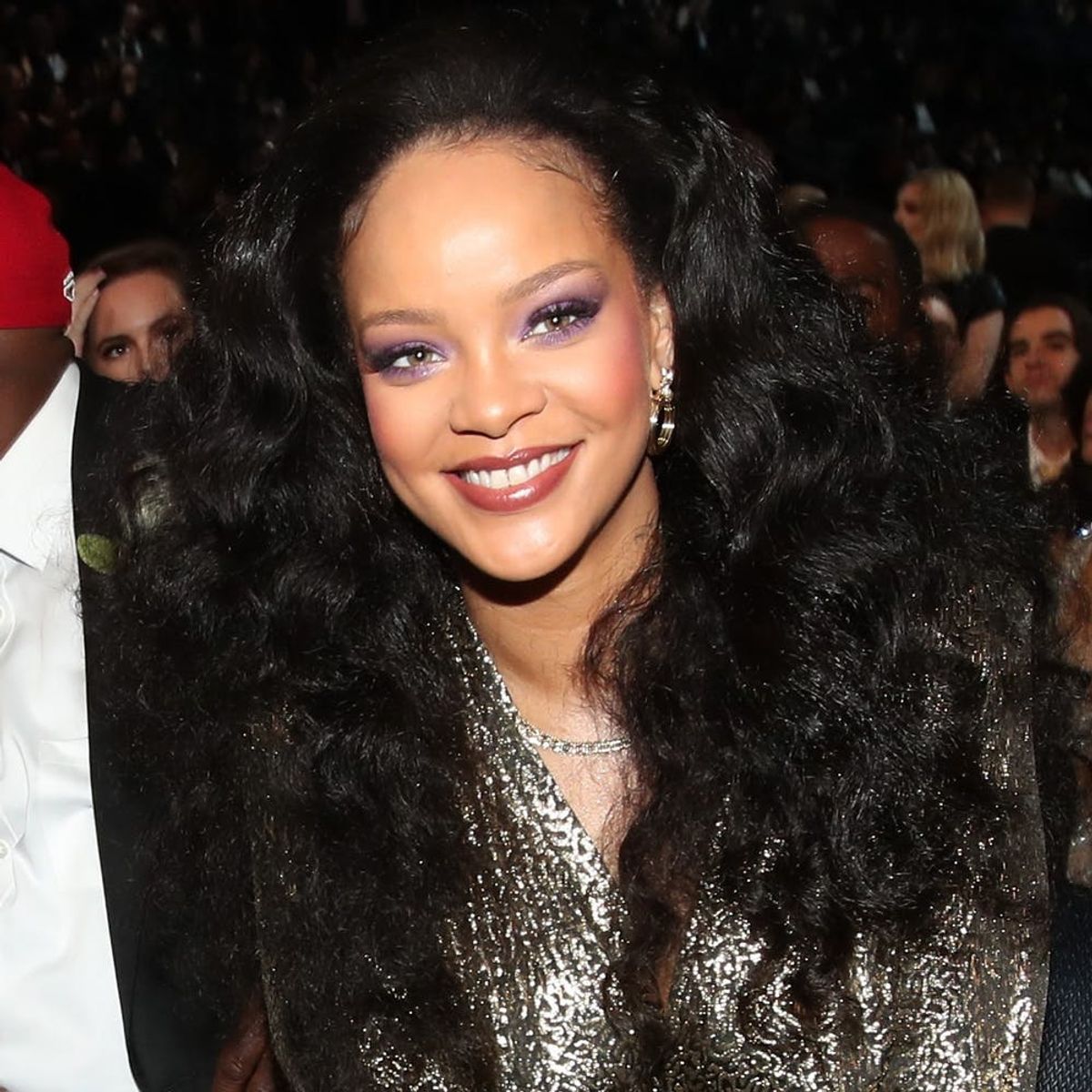Rihanna’s Grammys Gown Was Made Up of More Than 275,000 Crystals