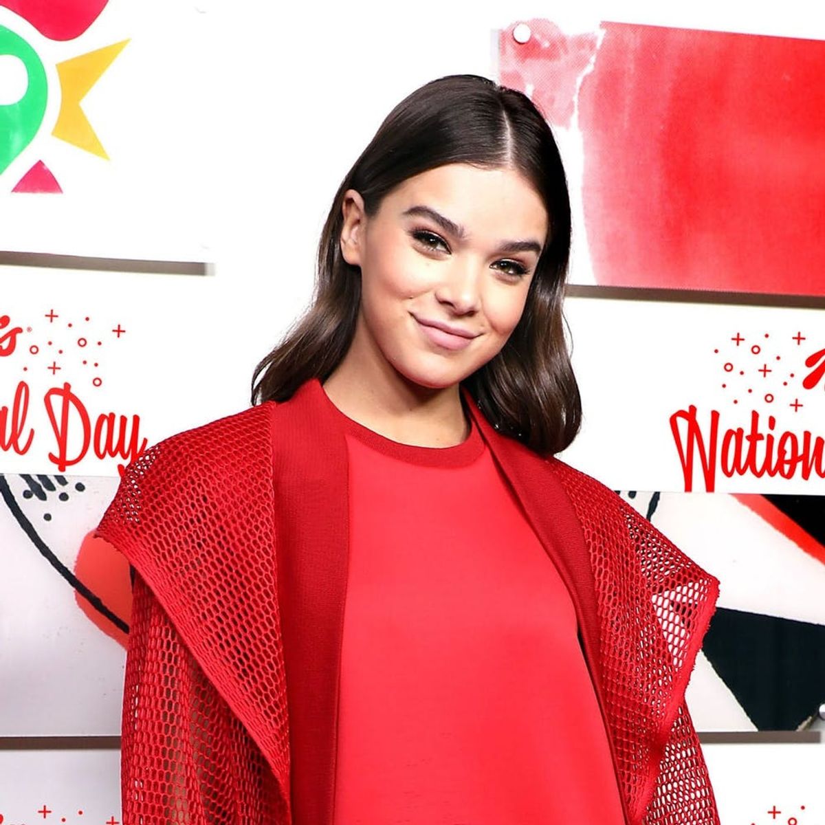 Hailee Steinfeld’s Go-To Outfit Is Basically the Same as Yours
