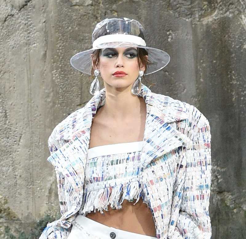 Chanel display picture 1