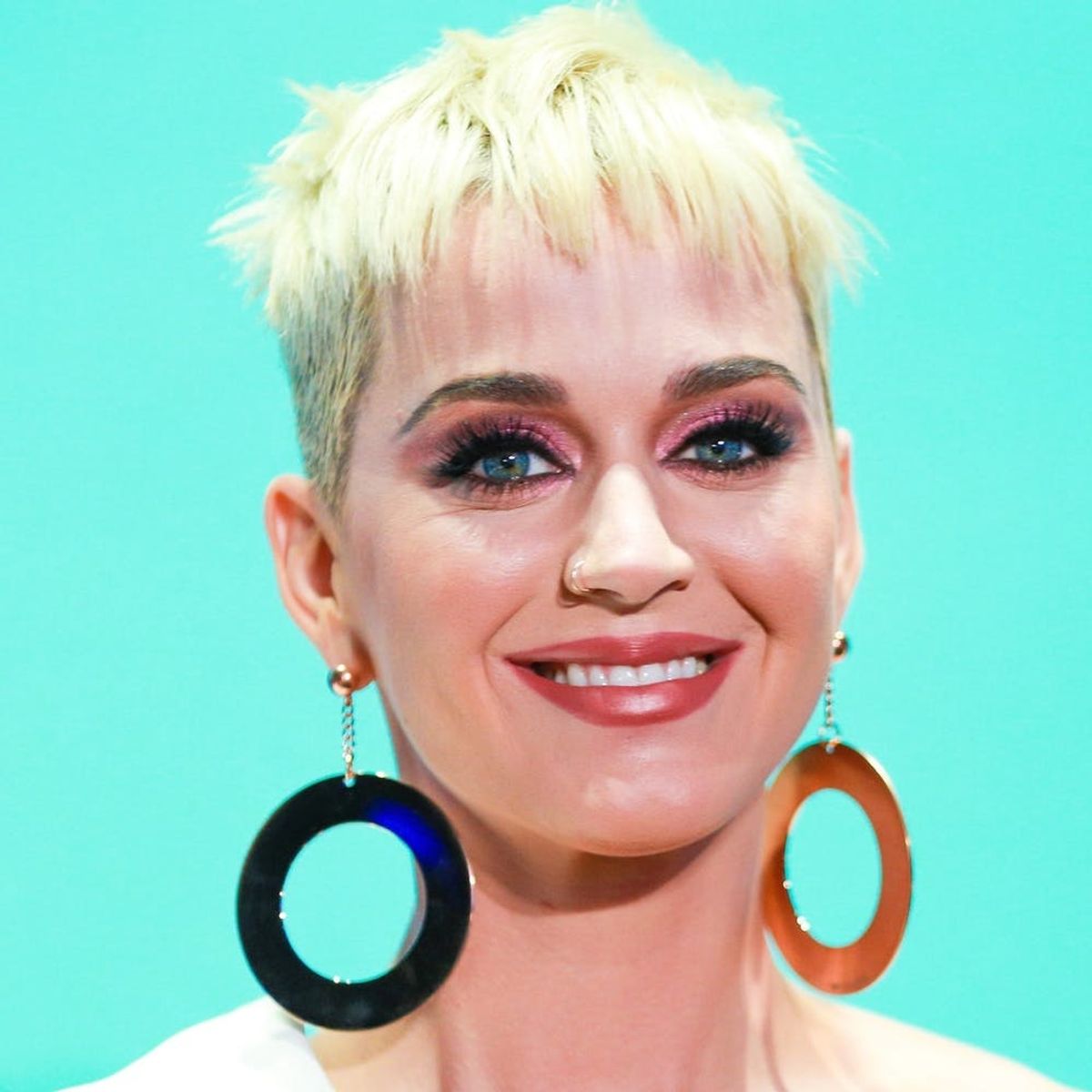 Katy Perry Wearing an Orlando Bloom Onesie Is the Best Thing You’ll See All Day