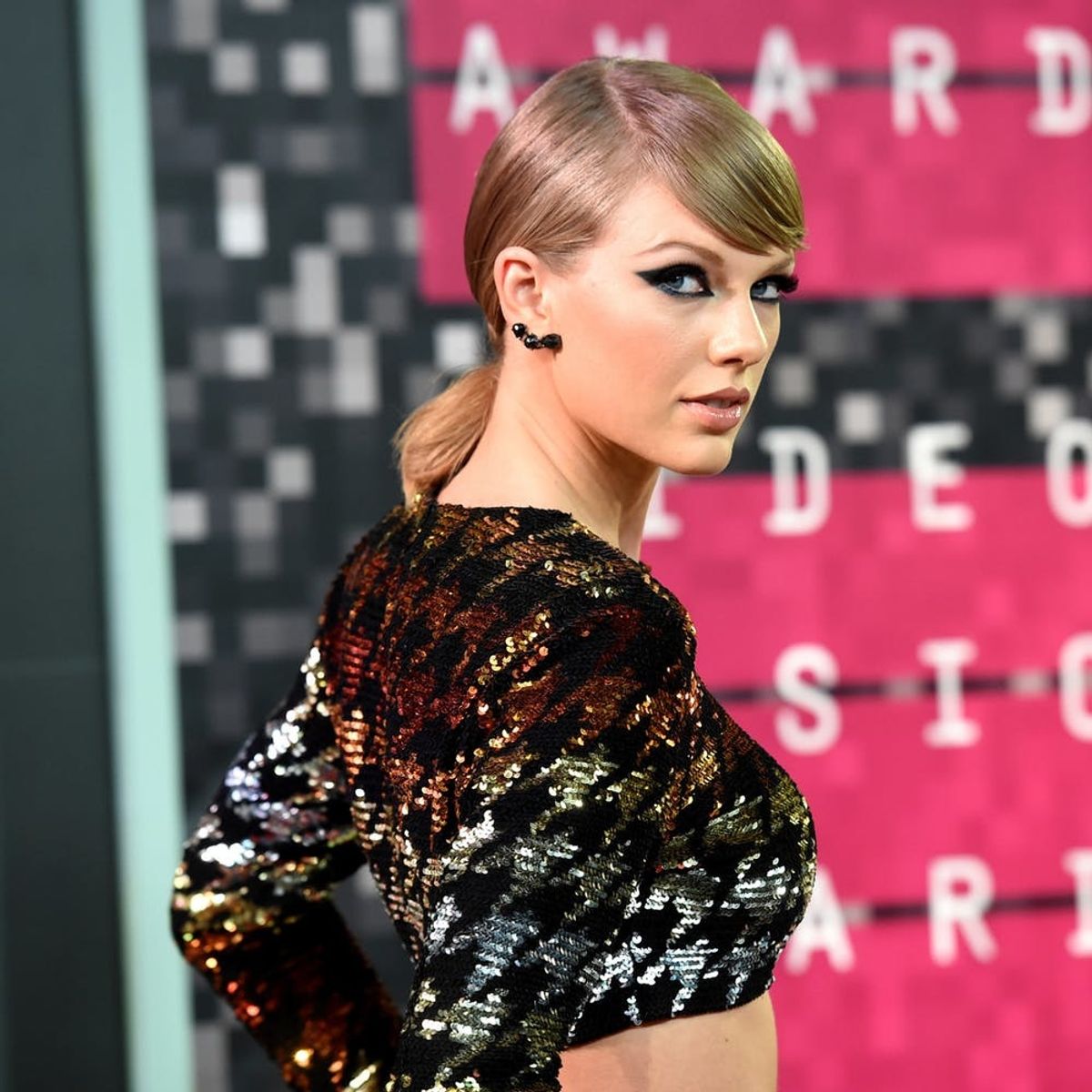 Taylor Swift’s Latest Cryptic Clip Answers at Least One Question