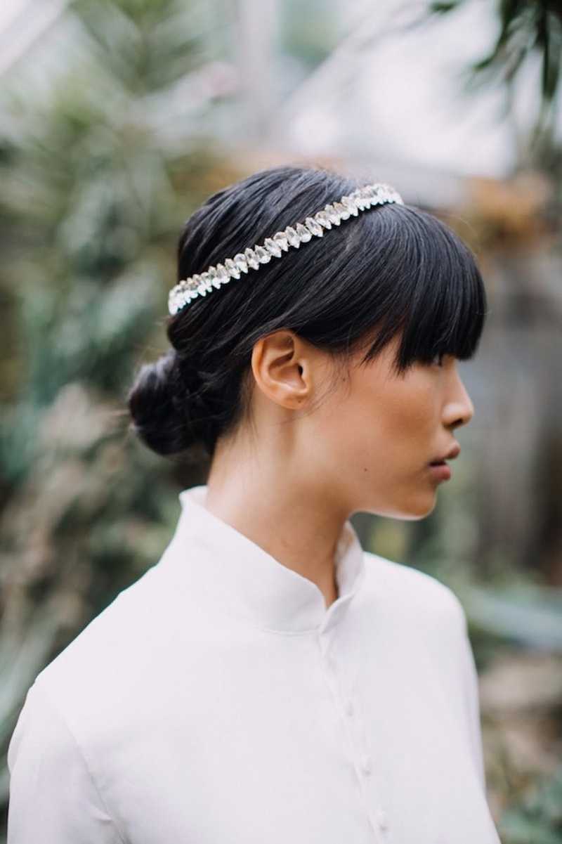 16 Stunning Bridal Hair Accessories for 2018 - Brit + Co display picture 1