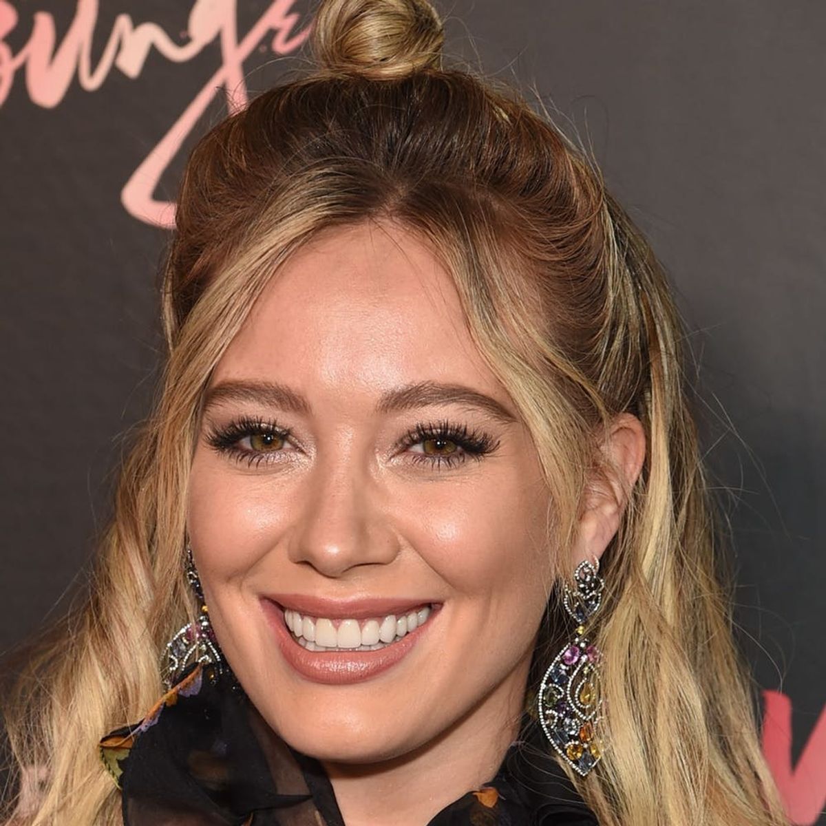 Here’s Your First Look at Hilary Duff As Sharon Tate