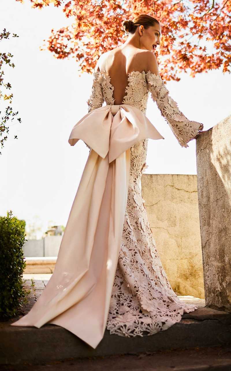 18 Meghan Markle-Approved Wedding Dresses for 2018 Brides - Brit + Co