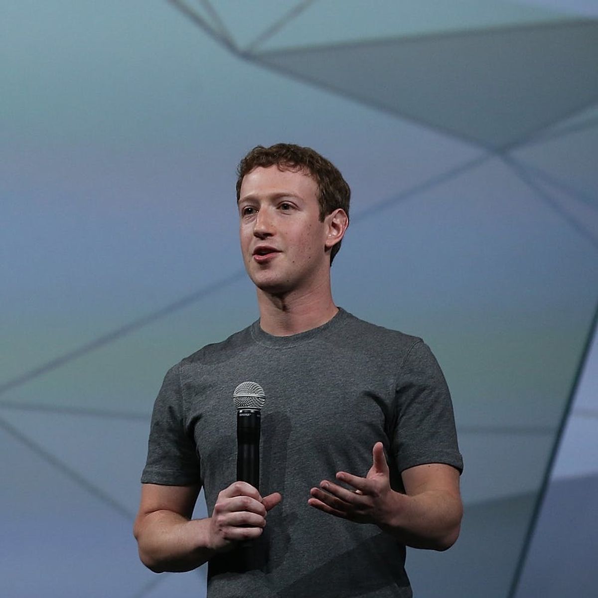 This Tech Writer Is Convinced That Facebook Is on its Way Out