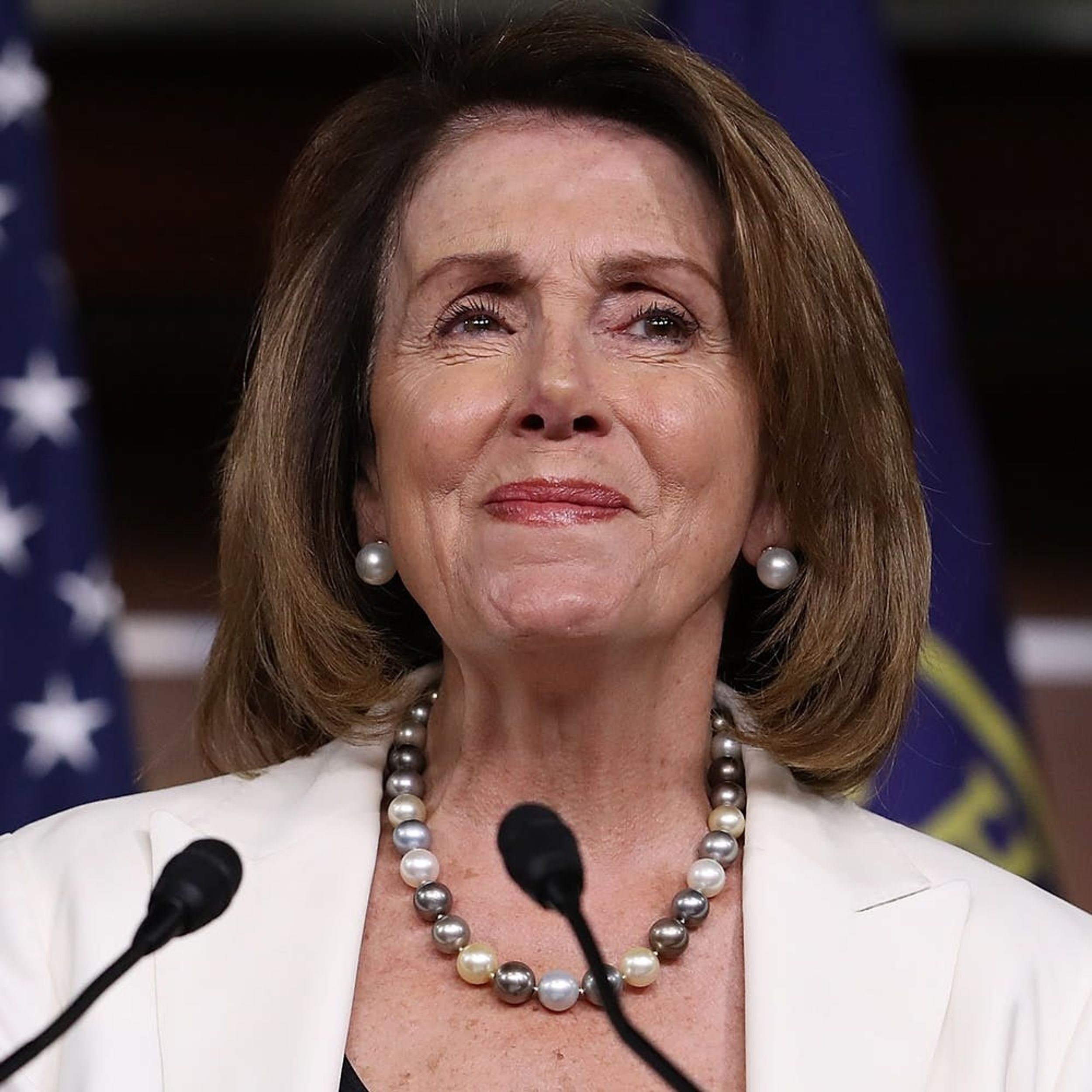 Nancy Pelosi Put a Table of Male Senators Neatly in Their Place at an Unruly White House Dinner