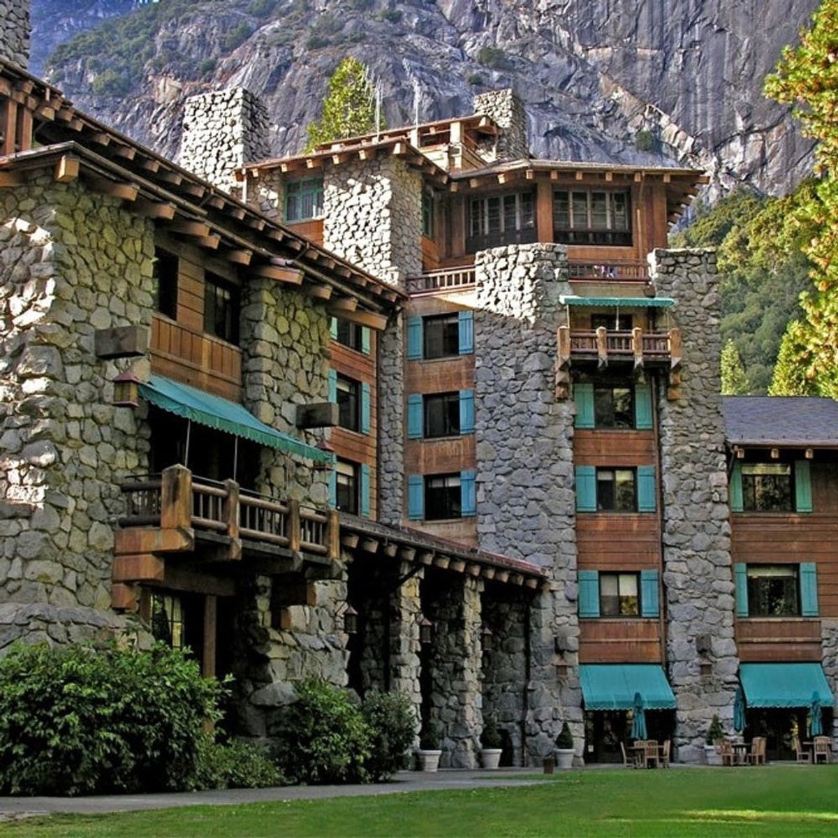 10 Breathtaking Accommodations in National Parks