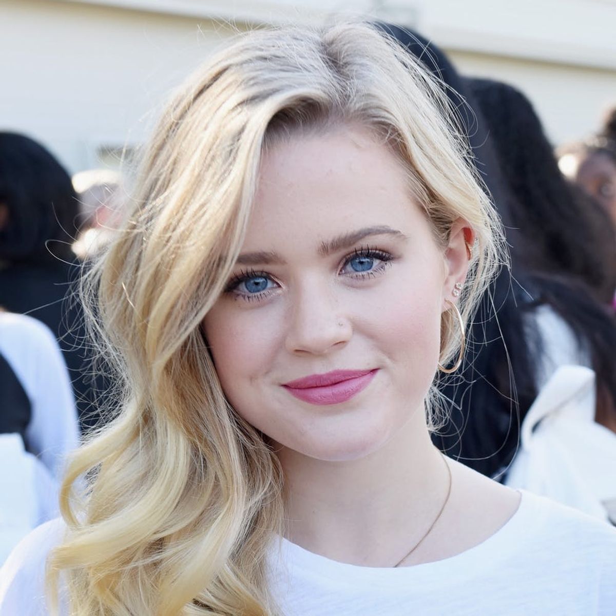 See Ava Phillippe Do Her Best Elle Woods on the Red Carpet