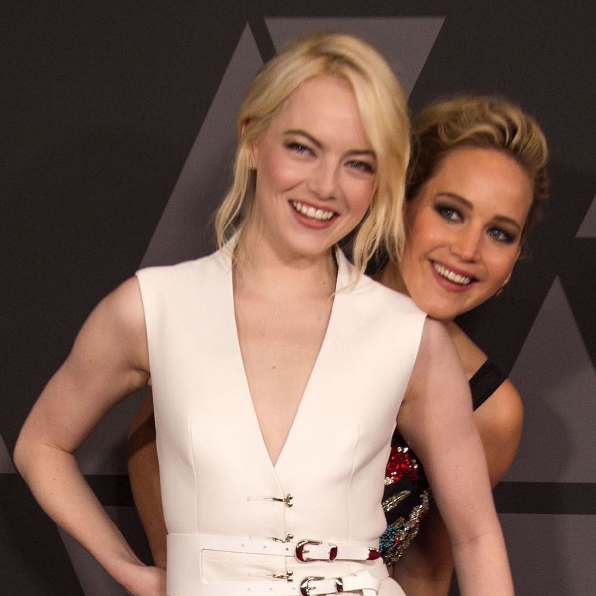 Jennifer Lawrence Reveals the LOL-Worthy Results of Emma Stone Changing Their Golden Globes Plans